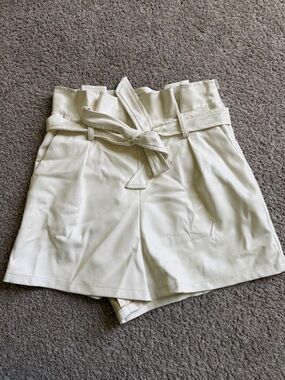 Idem Ditto Leather Pleather High-Waist Tie Belt Women's Shorts - Cream